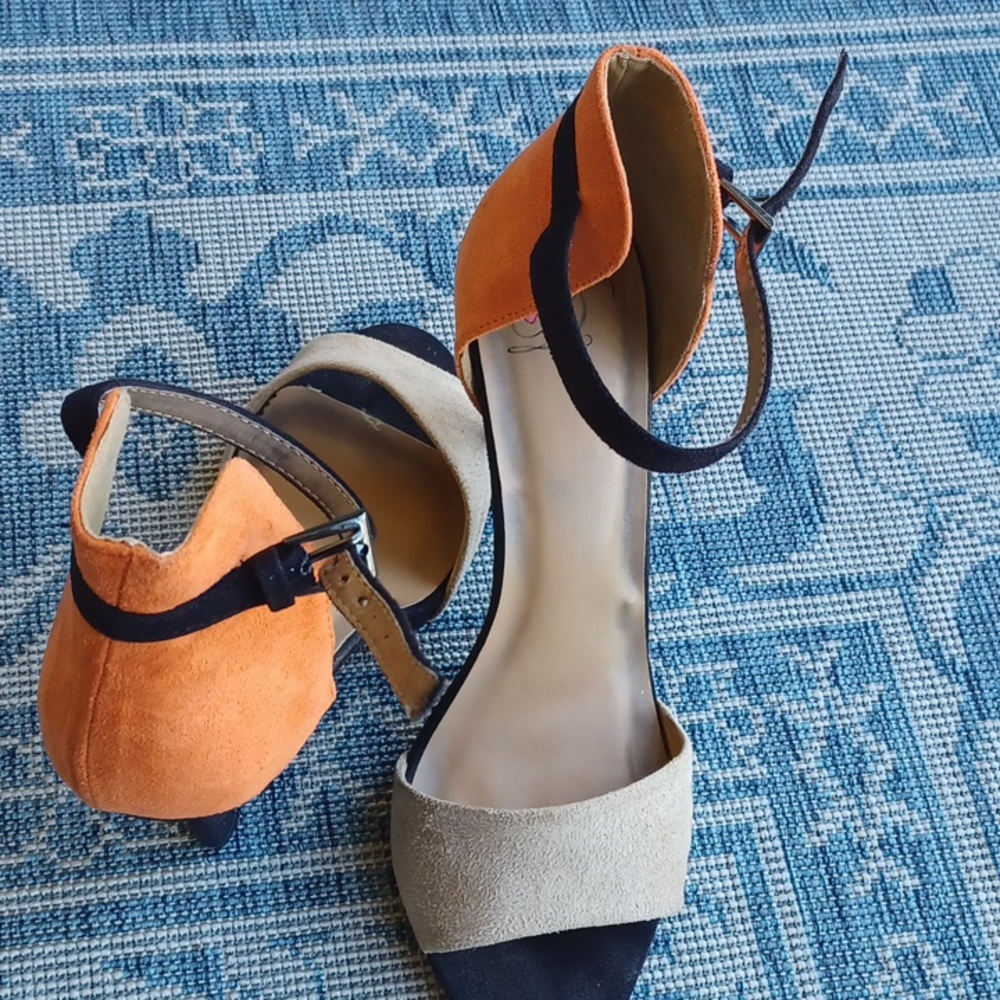 Delicious Multicolored Heel - Picture 2 of 6